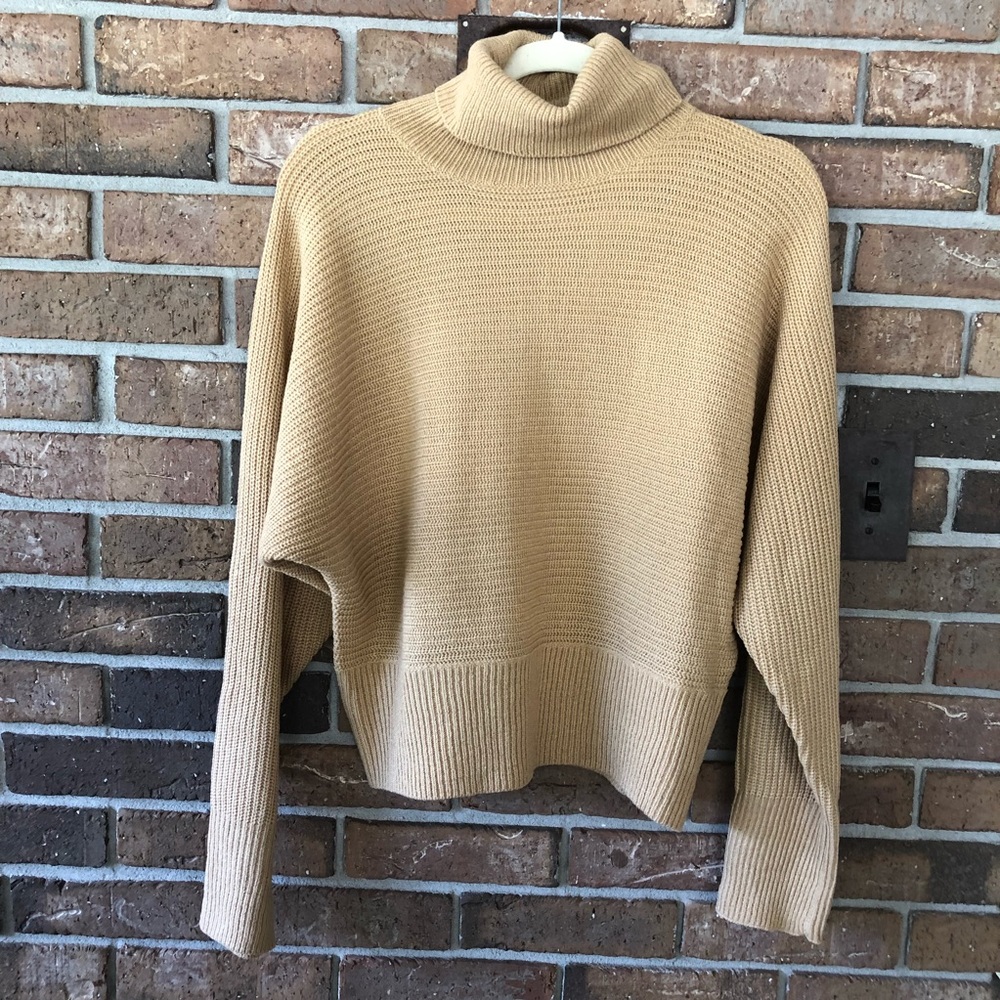 Women’s Shein Tan Turtleneck Medium